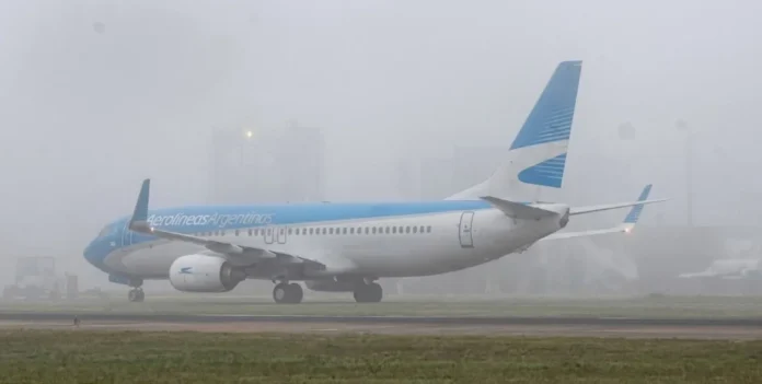 avion_niebla